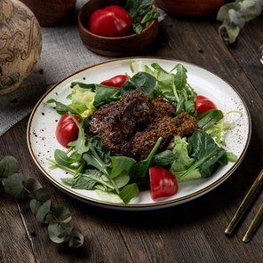 Теплый салат с куриной печенью