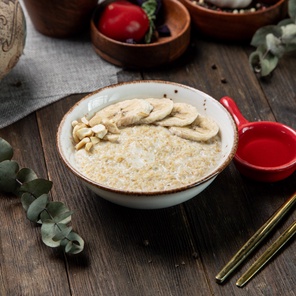 Овсяная каша с бананом