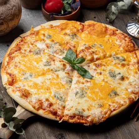 Пицца четыре сыра