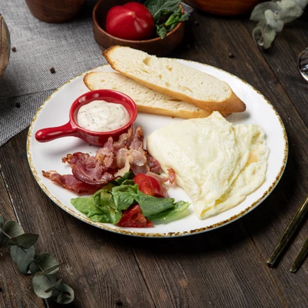 Омлет с беконом