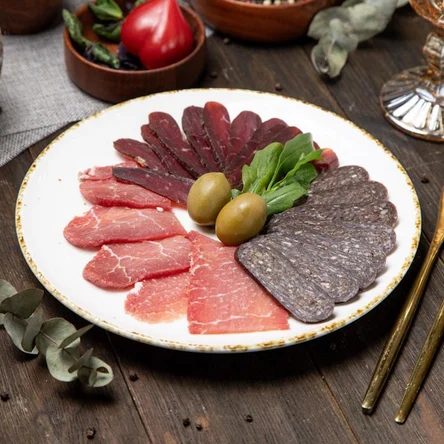 Ассорти холодных закусок