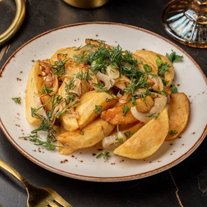 Жаренная картошка с луком и грибами